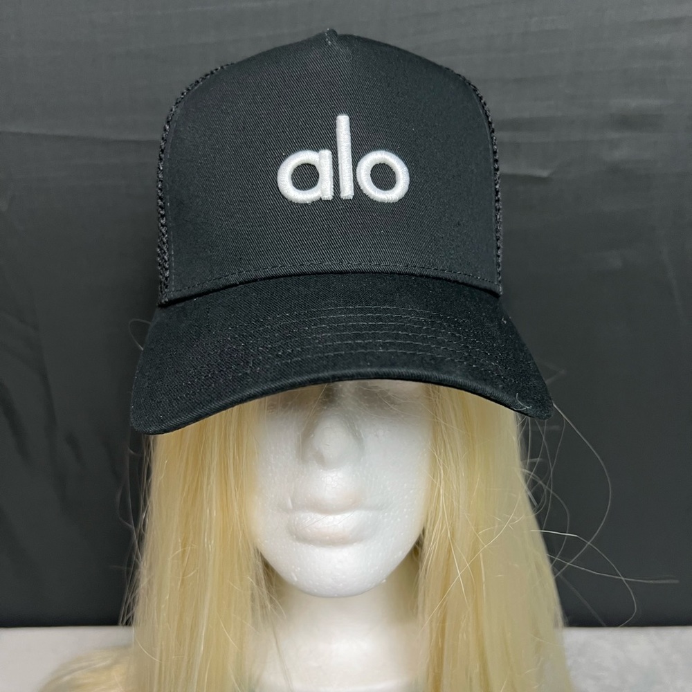 ALO trucker hat OS